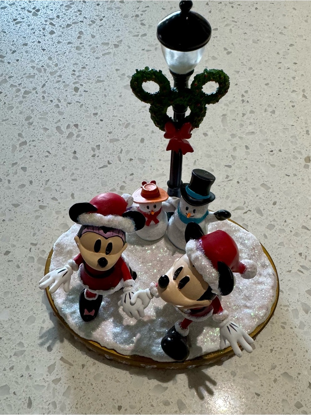 2020 Disney Parks Holiday Santa Mickey & Minnie Light-up Figurine - Picture 5 of 12